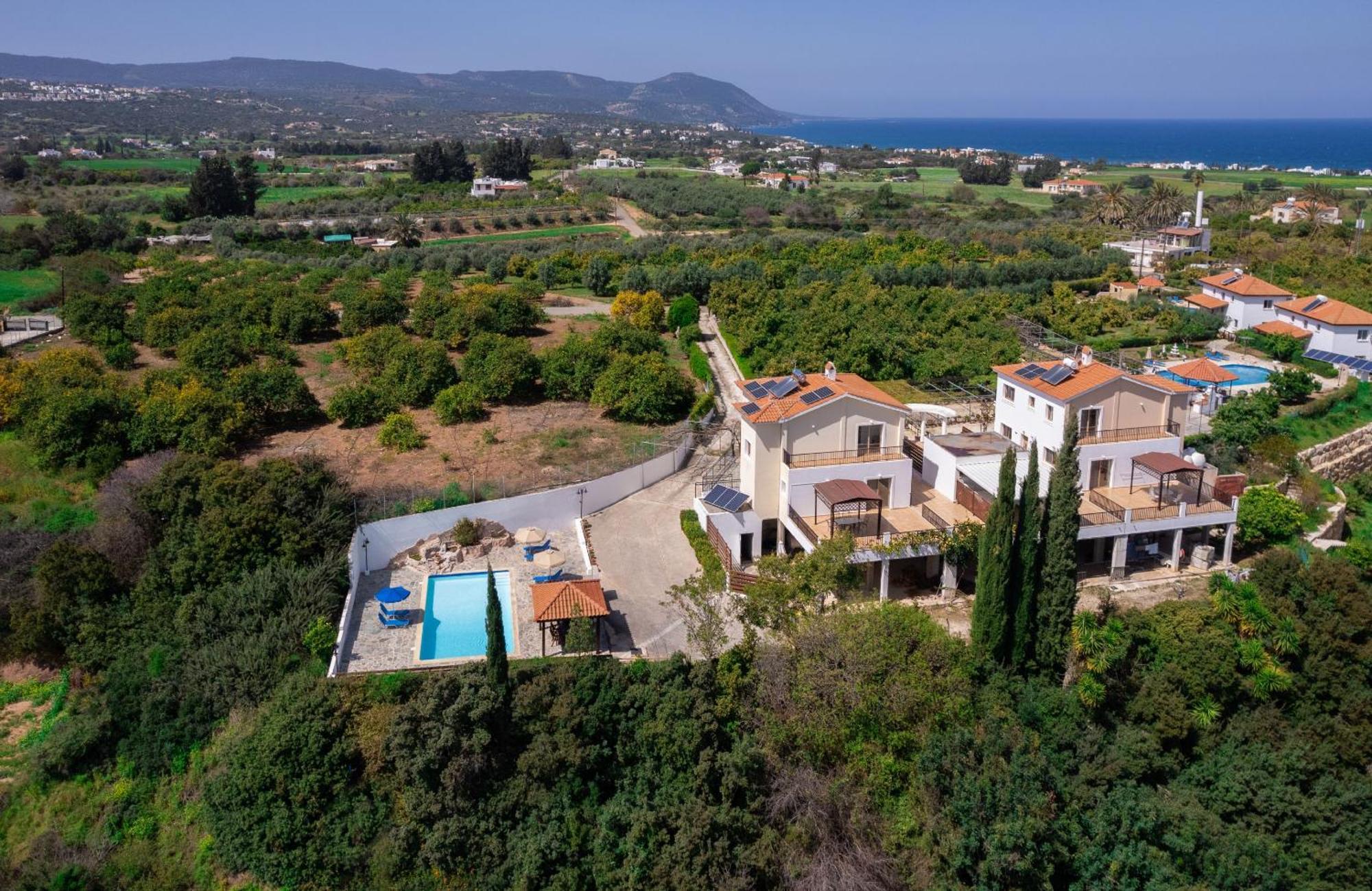 Villa Ira Finiki Lachi Exterior photo